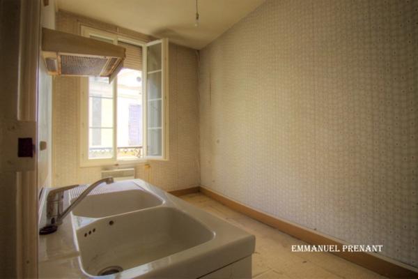 Dpt Sarthe (72), à vendre SAINT CALAIS maison P5 de 180 m² - Terrain de 180,00 m²