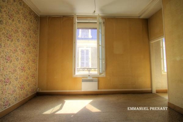 Dpt Sarthe (72), à vendre SAINT CALAIS maison P5 de 180 m² - Terrain de 180,00 m²