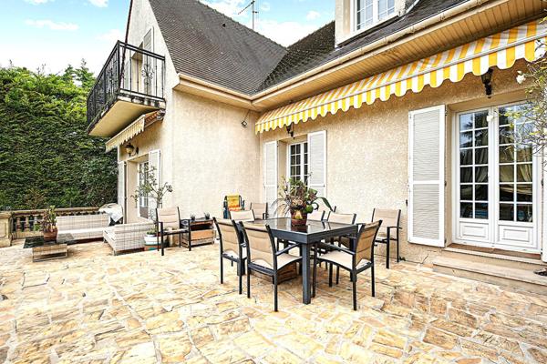 Maison 8 pièces - 181 m² Bien prestige