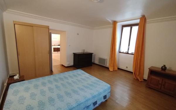 Appartement à louer    2 pièces •  Banne