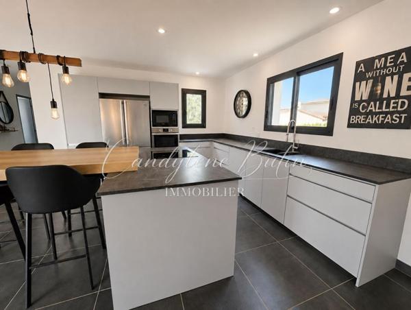 Villa Maraussan  4 pièce(s) 141 m2