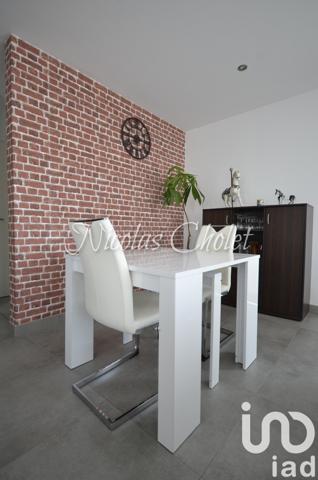 Maison 6 pièces de 122 m² à Saint-Léger-des-Bois (49170)