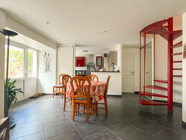 Gare / Lafayette ? Maison de 3 chambres avec vie de plain-pied, lumineuse et au calme, avec terrasse !