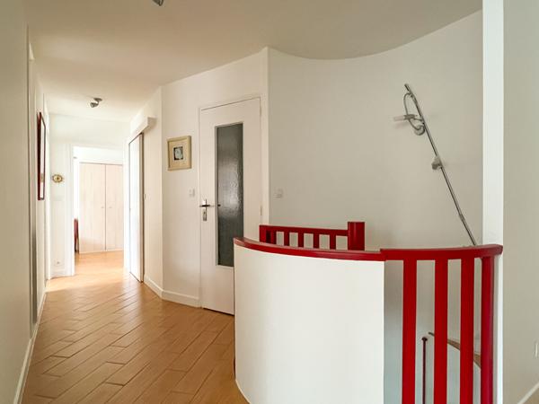 Gare / Lafayette ? Maison de 3 chambres avec vie de plain-pied, lumineuse et au calme, avec terrasse !