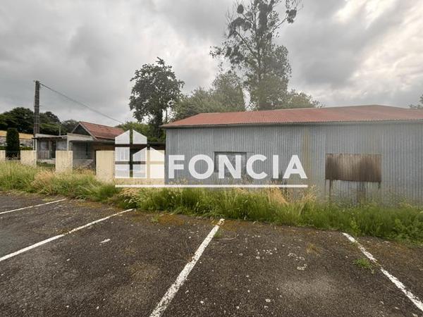 À vendre Local commercial 207 m² - Saint-pierre-sur-orthe 53160