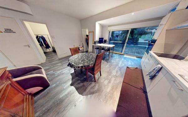 Maison à vendre    6 pièces • 135 m2 Saint-Fons