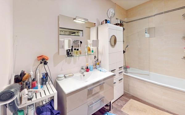 Maison à vendre    6 pièces • 135 m2 Saint-Fons