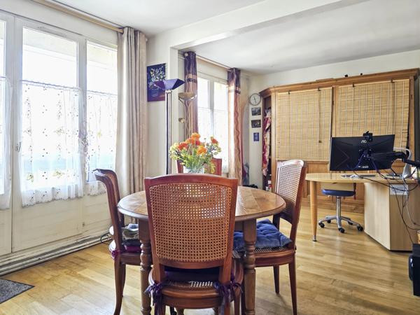 Appartement T4, à vendre 4 pièces FONTENAY LE FLEURY (78) dernier étage