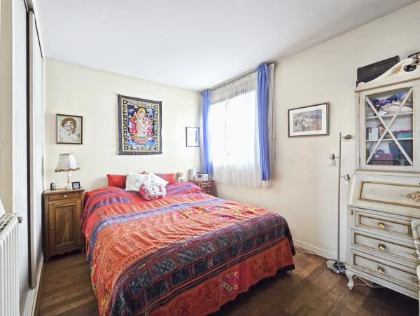 Appartement T4, à vendre 4 pièces FONTENAY LE FLEURY (78) dernier étage