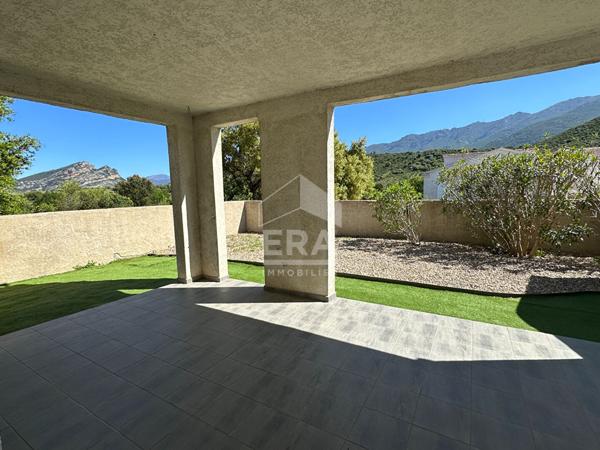 Appartement T3 terrasse et jardin privatif - rez-de-chaussée