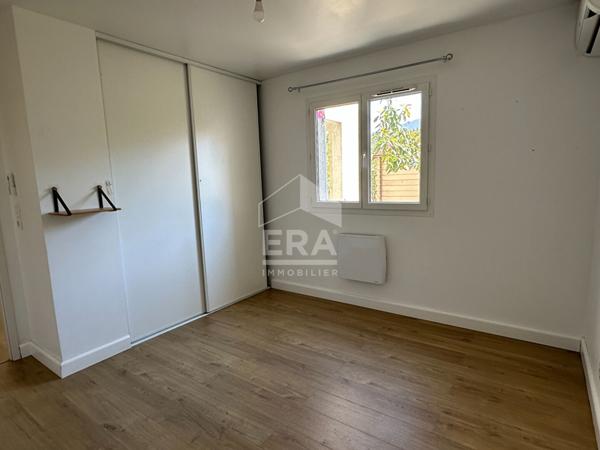 Appartement T3 terrasse et jardin privatif - rez-de-chaussée