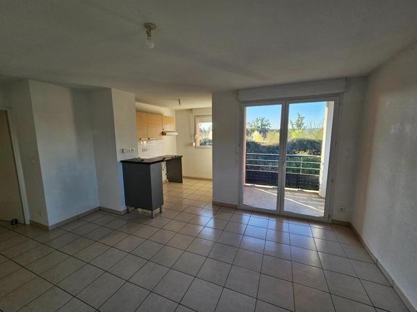 Appartement F3 Creuzier-le-Vieux 56 m² avec piscine dans la résidence