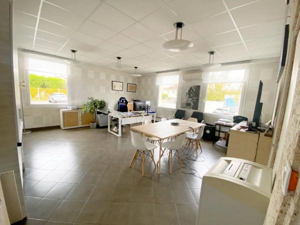 Vente                                                      Immeuble
                        
                     13 pièces                      377 m2                     à Laon