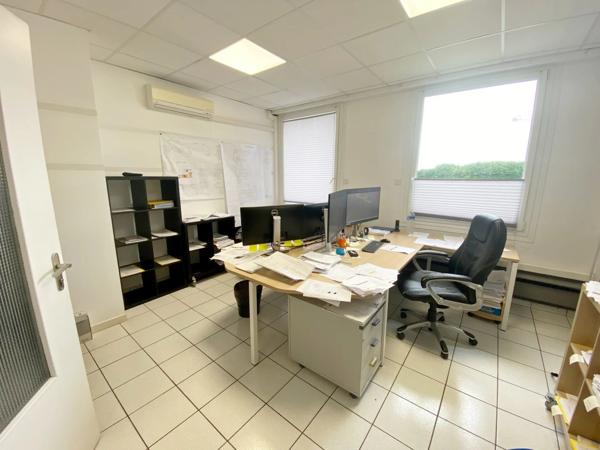 Vente                                                      Immeuble
                        
                     13 pièces                      377 m2                     à Laon