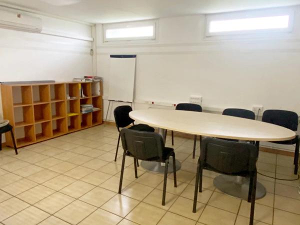 Vente                                                      Immeuble
                        
                     13 pièces                      377 m2                     à Laon