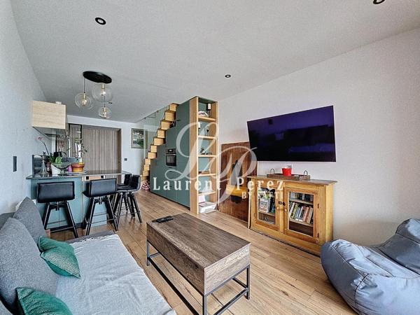 Duplex coup de cœur face au port avec vue imprenable et prestations haut de gamme