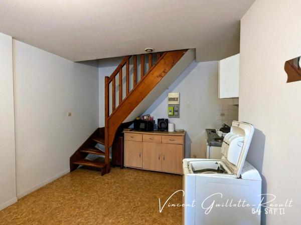 Appartement T2-Libre d'occupation-idéalement situé à Port Saint Pere