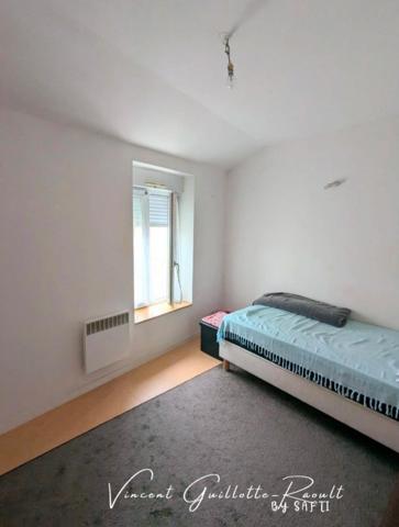 Appartement T2-Libre d'occupation-idéalement situé à Port Saint Pere
