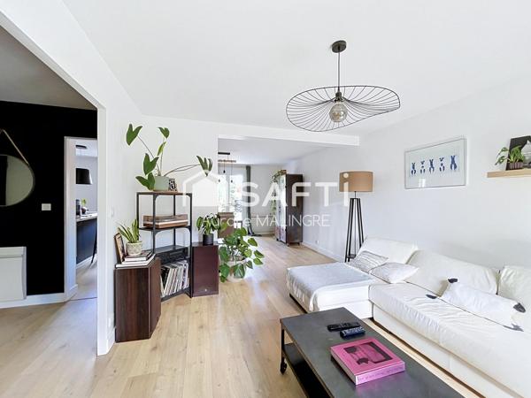 Intérieur rénové avec goût, jardin acceuillant et spa