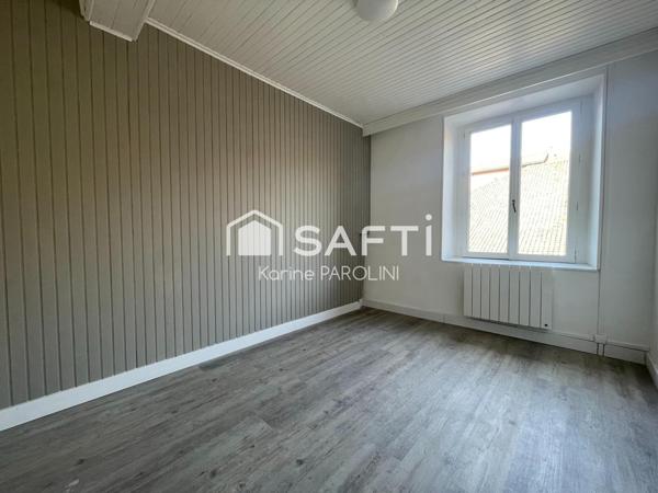 Duplex rénové avec terrasse au cœur de la ville