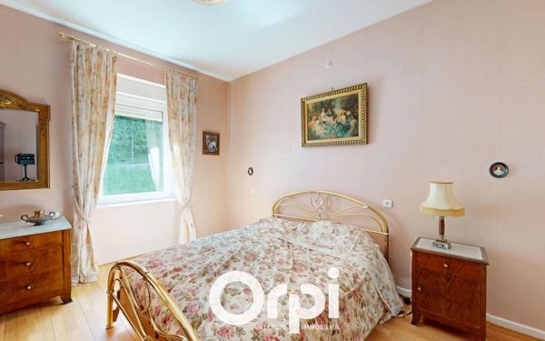 Maison à vendre    6 pièces •  Rédange