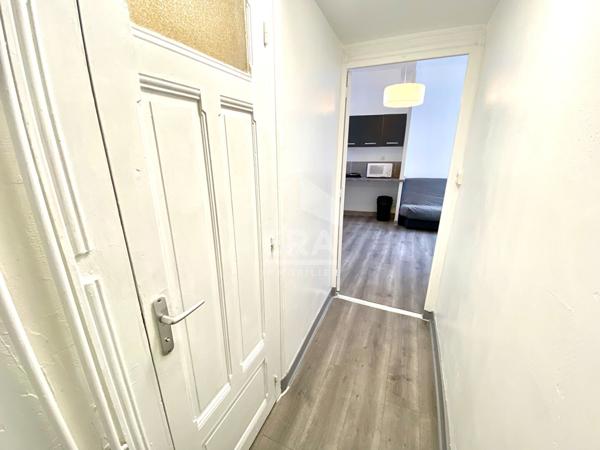 STUDIO MEUBLE - BLOIS - HYPER-CENTRE, MOBILIER & EQUIPEMENT COMPLET