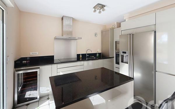 Appartement à vendre    4 pièces • 132 m2 Le Mée-sur-Seine