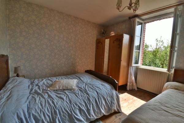 MAISON 6 PIECES - 159 m² - 5 CHAMBRES - MAGNAC LAVAL (87190)