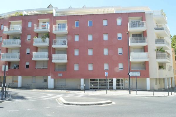 LA SEYNE SUR MER (83) Grand studio à vendre PMR