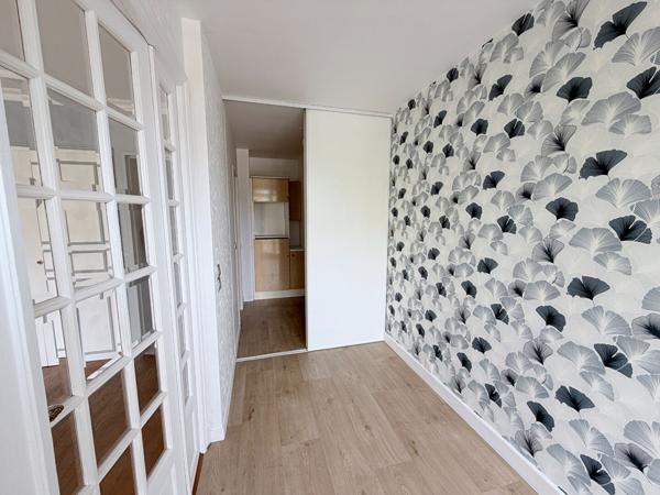 STUDIO A VENDRE A PLAISIR - GARE GRIGNON