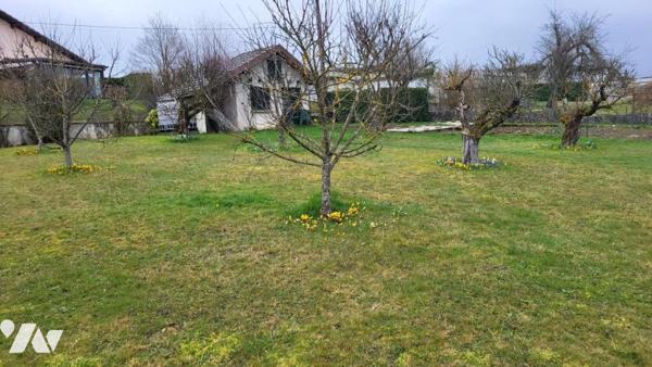 ARBOUANS, maison sur sous-sol sept pièces sur 12a 46ca