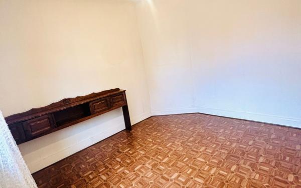 Maison à vendre    4 pièces •  Stains