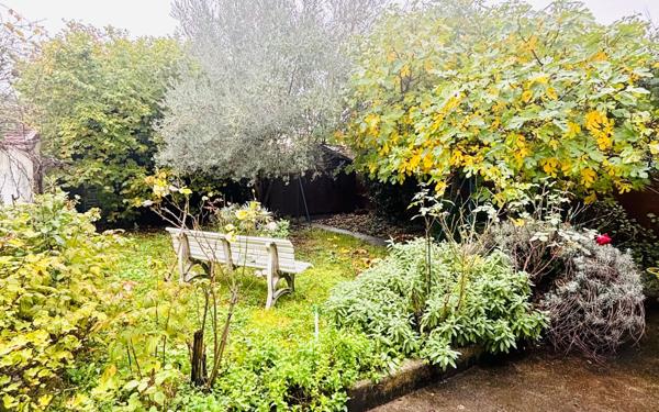 Maison à vendre    4 pièces •  Stains