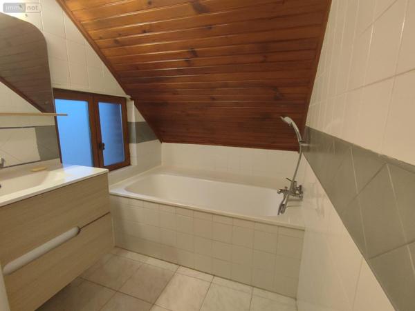 Maison de ville à louer à Oissel en Seine-Maritime (76350), ref : 2026L03