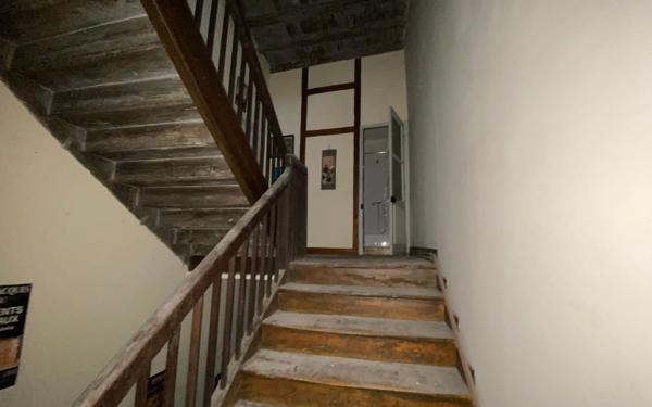 Immeuble à vendre    2 pièces •  Moissac