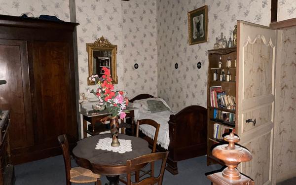 Immeuble à vendre    2 pièces •  Moissac