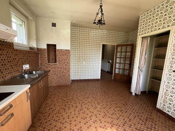Maison à vendre |                                       Saint-Céré |                                        5 pièces  |  150 m²