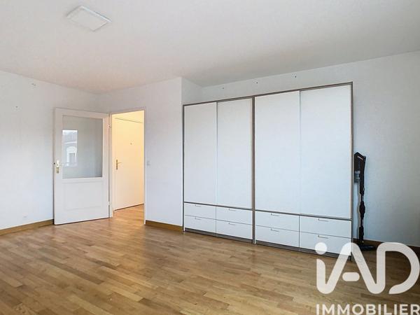 Appartement à vendre 2 pièces 48 m² Saint-Cyr-l'École