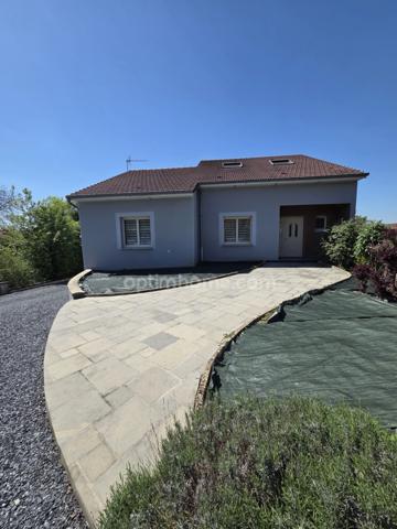 à vendre!! Maison d'architecte de plain pied 3 chambres avec sous-sol semi enterré