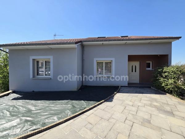 à vendre!! Maison d'architecte de plain pied 3 chambres avec sous-sol semi enterré