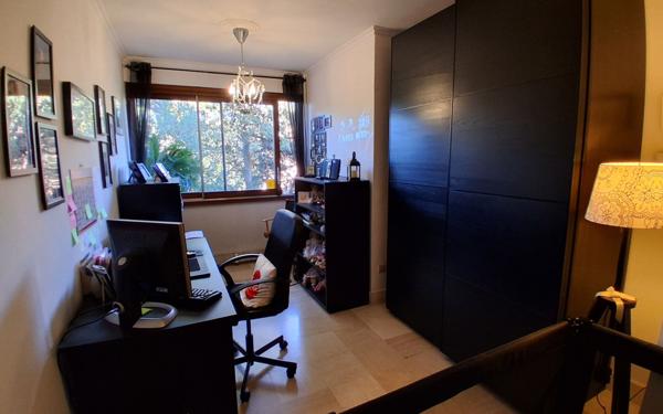 Appartement à vendre    4 pièces • 104 m2 Toulon