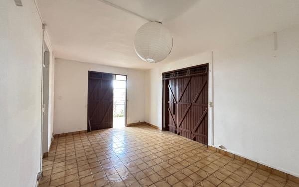 Maison à vendre    6 pièces • 164 m2 Le Moule