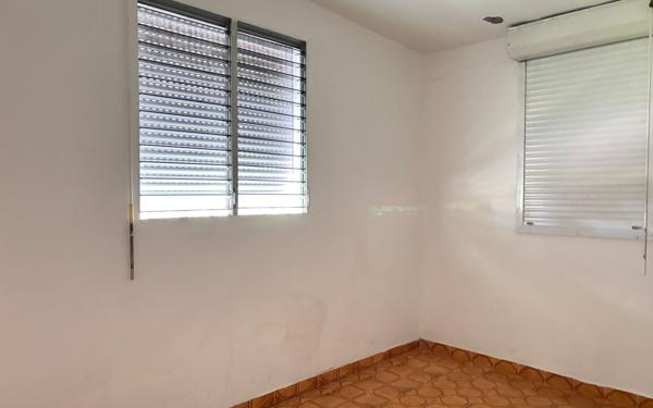 Maison à vendre    6 pièces • 164 m2 Le Moule