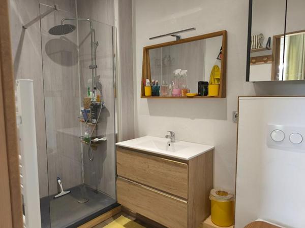 MAISON DE PLAIN-PIED - PISCINE CHAUFFEE - TERRASSE - ENVIRONNEMENT CALME - DPE C