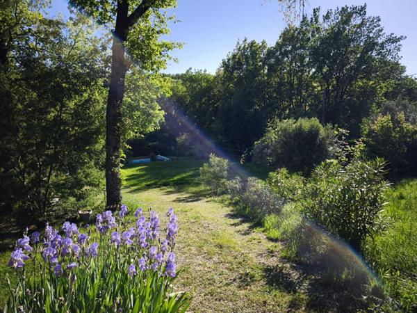 MAISON DE PLAIN-PIED - PISCINE CHAUFFEE - TERRASSE - ENVIRONNEMENT CALME - DPE C