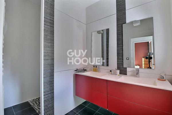 Montchat - Maison contemporaine T7 - 4 chambres avec piscine, sauna, hammam, garage et cave - 69003