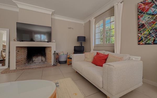 Maison à vendre    6 pièces •  Lons