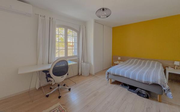 Maison à vendre    6 pièces •  Lons