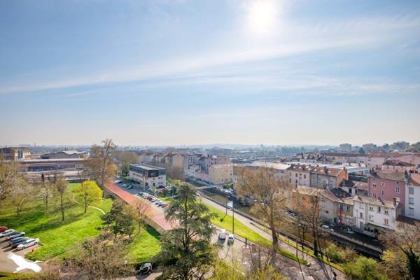 Appartement à vendre |                                       Oullins |                                        2 pièces  |  58 m²