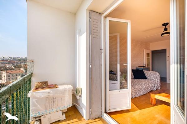 Appartement à vendre |                                       Oullins |                                        2 pièces  |  58 m²